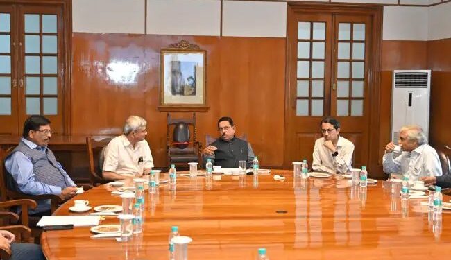 विकसित भारत के निर्माता बनें युवा, केंद्रीय मंत्री पीयूष गोयल का आह्वान