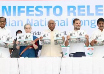 कांग्रेस के घोषणापत्र को लेकर बीजेपी का निशाना, कहा है संपत्ति और मुसलमानों का जिक्र