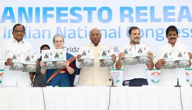 कांग्रेस के घोषणापत्र को लेकर बीजेपी का निशाना, कहा है संपत्ति और मुसलमानों का जिक्र