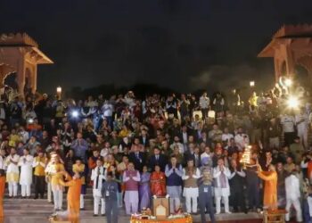 वासुदेव घाट पर पूरी कैबिनेट ने की पूजा-अर्चना, सीएम रोखा भी मौजूद!