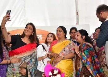 दिल्ली में इन महिलाओं के खाते में आएंगे 2500, जानें कैसे किया जाएगा आवेदन