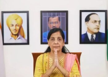 सुनीता केजरीवाल ने लिया VSR, जानें अब सरकार की ओर से कौन सी मिल रही सुविधाएं