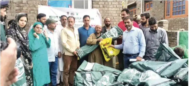 विकसित कृषि संकल्प अभियान से जुड़ा श्रीनगर का कृषि विज्ञान केंद्र, किसानों को आत्मनिर्भर बनाने की पहल