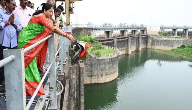 खरीफ के लिए डेल्टा में गोदावरी नदी का पानी छोड़ा गया