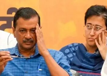 15 करड़ो के आरोप, और केजरीवाल के घर ABC की रेड….