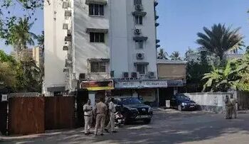 सामने आई Salman Khan के घर हमला करने वालों की तस्वीर, मुंबई से हुए फरार