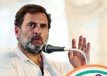 कांग्रेस का घोषणापत्र देख घबराएं पीएम मोदी, राहुल गांधी का BJP पर पलटवार