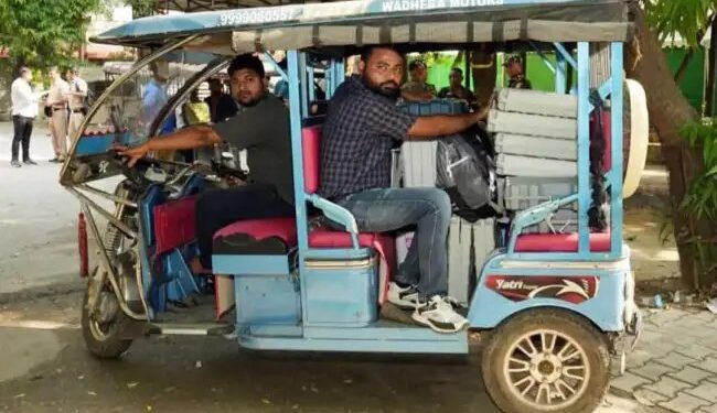 जयपुर की ट्रैफिक पुलिस ने ई-रिक्शा संचालन को नियंत्रित करने के लिए एक योजना तैयार की