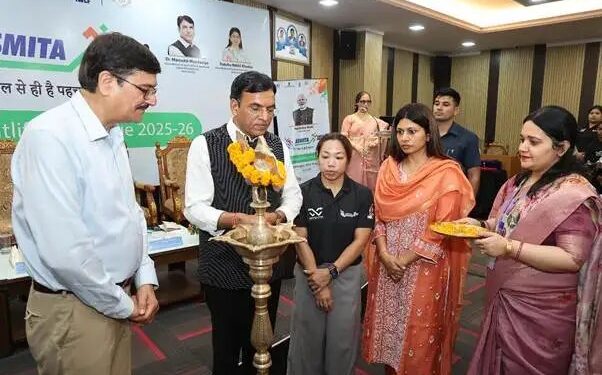 केंद्रीय मंत्री मनसुख मांडविया ने ASMITA वेटलिफ्टिंग लीग का किया शुभारंभ
