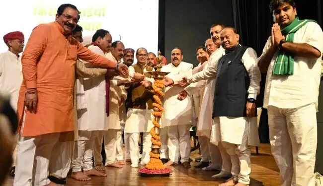 देशभर के किसानों ने प्रधानमंत्री मोदी के साहसिक फैसले का किया स्वागत, कृषि हितों की रक्षा पर जताया आभार