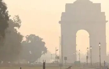 दिल्ली में खतरनाक स्तर पर है AQI, जानें क्या है वायु गुणवत्ता?