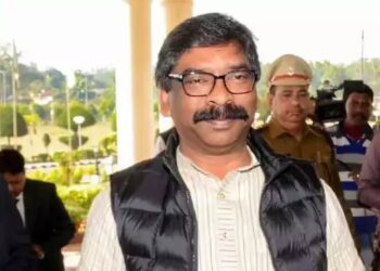 हेमंत सोरेन को बड़ा झटका, SC ने याचिका पर सुनवाई से किया इनकार, कहा- हाईकोर्ट जाएं