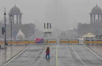 दिल्ली में हुई झमाझम बरसा पानी, इन राज्यों में बारिश का अलर्ट, जानें मौसम अपडेट!