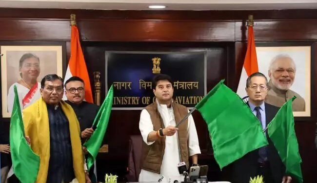 अयोध्या से अहमदाबाद के लिए उड़ान को हरी झंडी, सीधी उड़ान से यात्रियों को मिलेगा लाभ