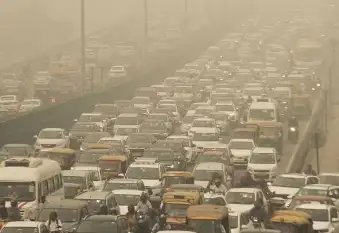 दिल्ली में प्रदूषण बढ़ने पर CAQM ने जारी किए आदेश, लगीं ये पाबंदियां, पढ़ें पूरी खबर!