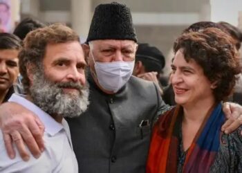 JK: फारूख अब्दुल्ला ने मिलाया कांग्रेस से हाथ, विधानसभा चुनाव में दिखेगा गठबंधन