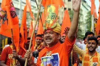 मुर्शिदाबाद: रामनवमी यात्रा पर पथराव, चुनाव से पहले बंगाल में माहौल खराब