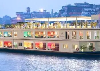 UP: परिवहन को मिलेगा बढ़ावा, इन 11 नदियों में चलेंगे क्रूज और बड़े जहाज, इन जिलों को मिलेगा फायदा