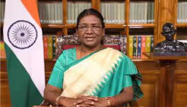 राष्ट्रपति ने पोर्टब्लेयर स्थित सेल्यूलर जेल का दौरा किया