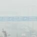 दिवाली से पहले दिल्ली में धुंध, AQI 350 पार!