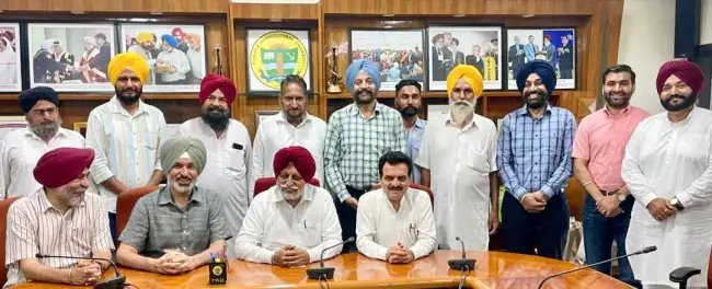 कृषि विश्वविद्यालय पहुंचे प्रगतिशील किसान, कृषि उद्यमिता को लेकर की चर्चा