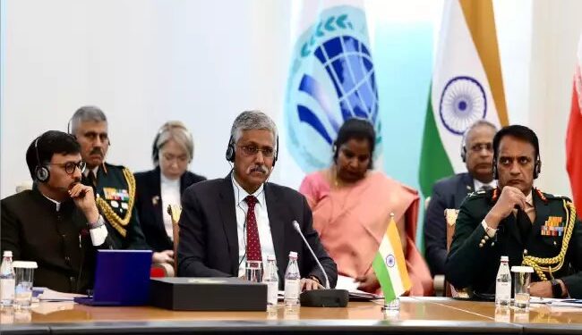 एससीओ रक्षा मंत्रियों की बैठक में ‘एक पृथ्वी, एक परिवार, एक भविष्य’ को बढ़ावा दिया गया