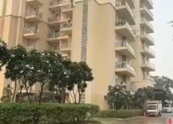 दिवाली के बाद बढ़ा प्रदूषण तो सोसाइटी में हुई ‘आर्टिफिशियल रेन’, पढ़ें पूरी खबर..