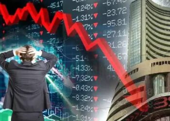 शेयर बाजार में साल की सबसे बड़ी गिरावट, सेंसेक्स 1053 अंक गिरकर हुआ बंद