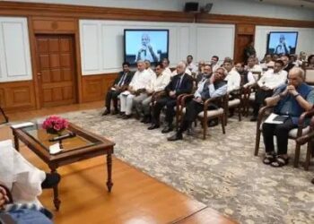 केंद्र सरकार ने नौकरशाही में किया बड़ा बदलाव, कई मंत्रालय के सचिवों का हुआ तबादला