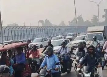 दिल्ली की यमुना में शव मिलने से हड़कंप, लगा लंबा जाम, जानें क्या है मामला?