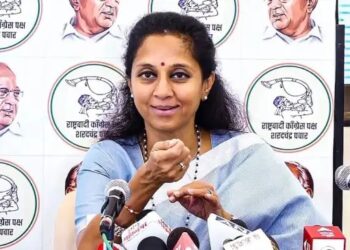 Air India की फ्लाइट लेट होने पर भड़की सुप्रिया सुले, कहा- ये ट्रेंड बन गया, सख्त नियम लागू हों….’