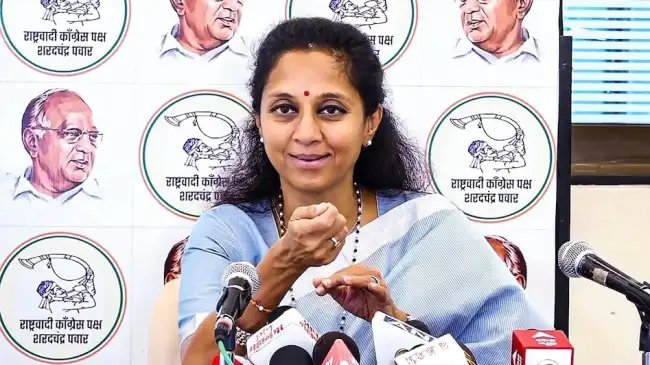 Air India की फ्लाइट लेट होने पर भड़की सुप्रिया सुले, कहा- ये ट्रेंड बन गया, सख्त नियम लागू हों….’