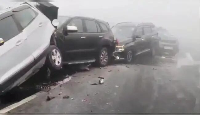UP: कोहरे का कोहराम! हापुड़ हाईवे पर भिड़ी 5 कारें…