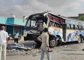 तमिलनाडु: तिरुपुर में कॉलेज बस पलटी, 2 की मौत, 21 घायल