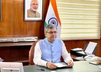 वेटिंग टिकट तो स्टेशन पर नहीं होगी एंट्री! रेलवे का बड़ा फैसला, होंगे ये नए बदलाव