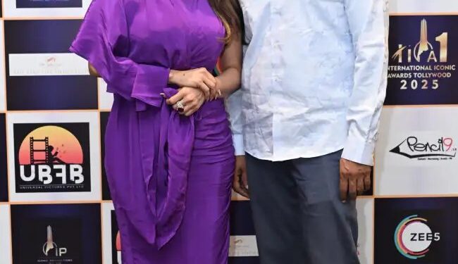 क्या निकिता रावल अपनी अगली फिल्म में साउथ सुपरस्टार रवि प्रकाश के साथ नजर आएंगी!