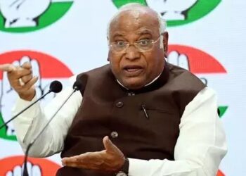 लोकसभा चुनाव के लिए कांग्रेस के पास नहीं बचा पैसा, खड़गे ने BJP पर लगाए गंभीर आरोप