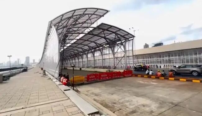 मुंबई की महत्वाकांक्षी कोस्टल रोड सुरंग को लेकर सरकार की किरकिरी