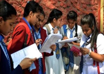 CBSE बोर्ड कक्षा 12वीं का रिजल्ट जारी, लड़कियों ने मारी बाजी, ऐसे चेक करें रिजल्ट