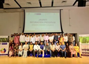 टियर-3 शहर से बदलाव की उड़ान: देवरिया के सांसद शशांक जी मणी स्थापित JECP ने ग्रीन कोहोर्ट लॉन्च कर ग्रामीण युवाओं को दिया नया हौसला