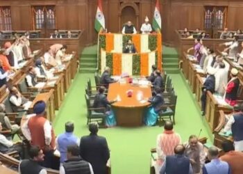 CAG रिपॉर्ट में बड़े खुलासे, शराब नीति बदले ने राजधानी को हुआ 2000 करोड़ का नुकसान