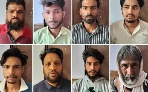 सड़क से लेकर सोशल मीडिया तक, 250 लोगों के पोस्टर लगा, संभल पुलिस ने जारी किया इनाम