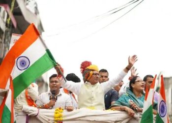 विदिशा, रायसेन में केंद्रीय कृषि मंत्री शिवराज सिंह चौहान ने निकाली तिरंगा यात्रा