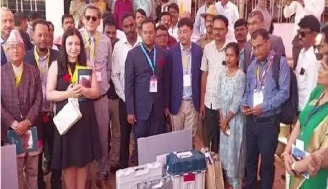 23 देशों के 75 प्रतिनिधियों ने 6 राज्यों में मतदान प्रक्रिया को प्रत्यक्ष रूप से देखा