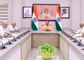 चुनावी नतीजों के बाद CM YOGI की अफसरों के साथ पहली बैठक, इन मुद्दों पर हुई चर्चा