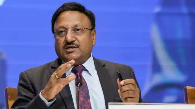 उत्तराखंड में EC चीफ राजीव कुमार के हेलिकॉप्टर की इमरजेंसी लैंडिंग