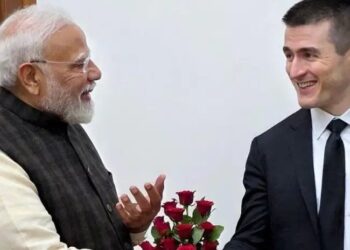 अमेरिकी पॉडकास्टर लेक्स फ्रिडमैन ने पीएम मोदी के सम्मान में रखा उपवास, कहा- मानसिक स्थिति….’