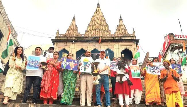 ओलंपिक में भारतीय टीम की विजय के लिए उतारी मां गंगा की आरती