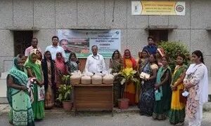 वाराणसी में महिला एफपीओ समूह ने मशरूम उत्पादन में दिखाई सफलता की नई राह, ICAR-IIVR मॉडल से मिली प्रेरणा