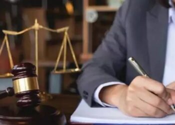 600 वकीलों की CJI को चिट्ठी, कहा- एक खास ग्रुप कर रहा न्यापालिका की छवि खराब